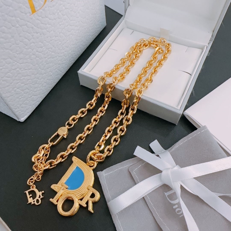 chr1st1an D10r necklaces